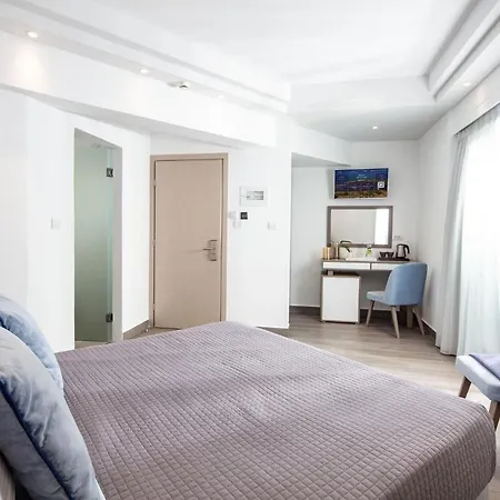 Alkinoi And Monemvasía