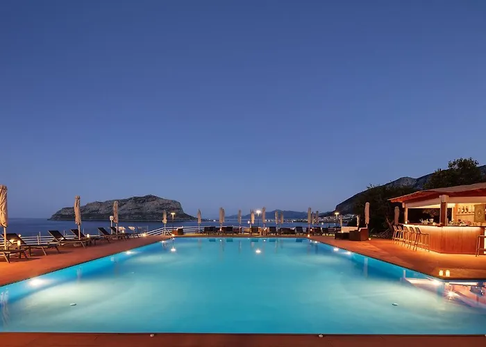 Alkinoi And Hotel Monemvasia
