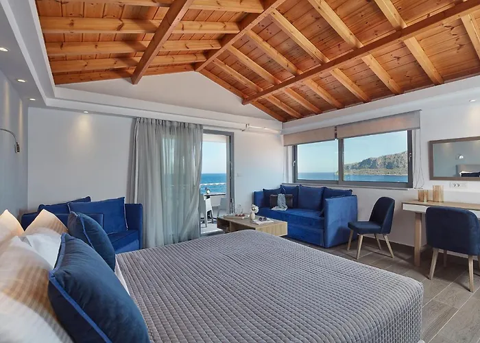 Alkinoi And Hotel Monemvasia