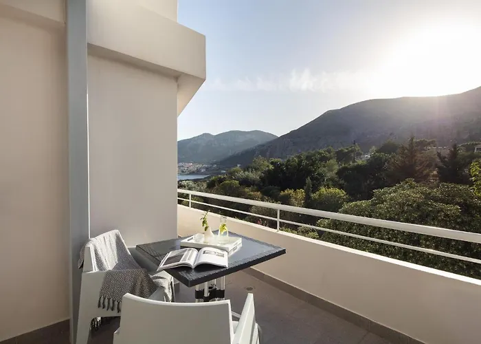 Alkinoi And 4* Monemvasia