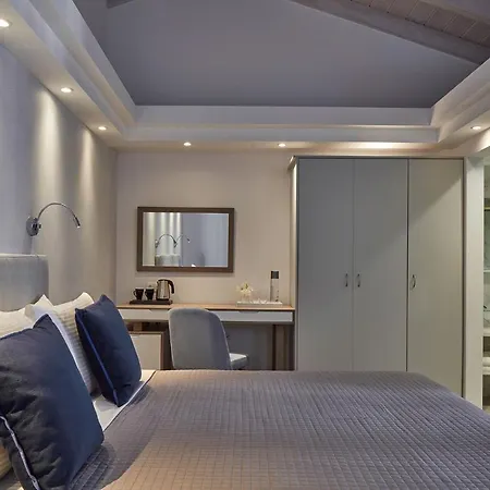 Alkinoi And Monemvasía