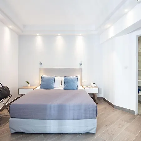 Hotel Alkinoi And Monemvasía