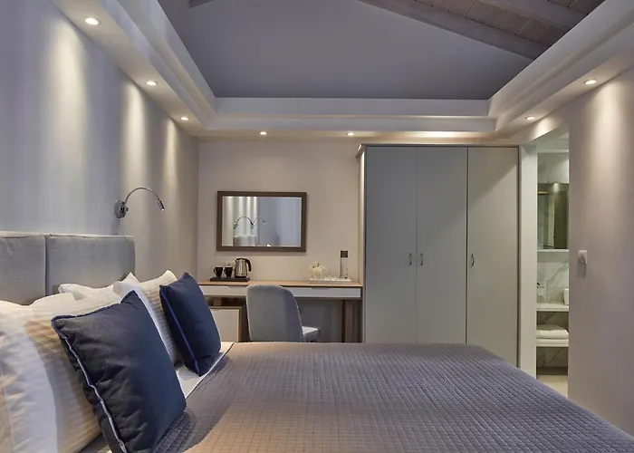 Alkinoi And モネンバシア