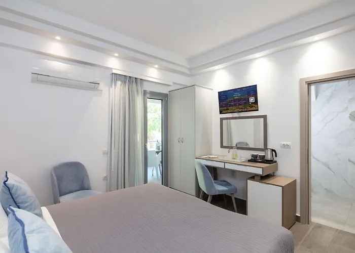 Hotel Alkinoi And Monemvasía