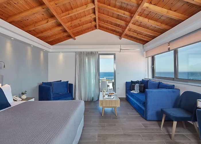 ホテル Alkinoi And モネンバシア