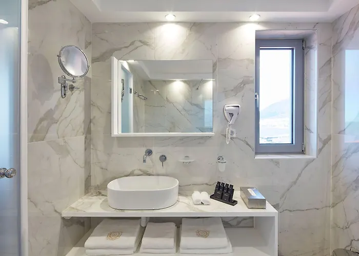 Alkinoi And ホテル