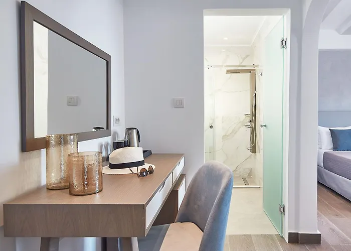 Alkinoi And 4* モネンバシア